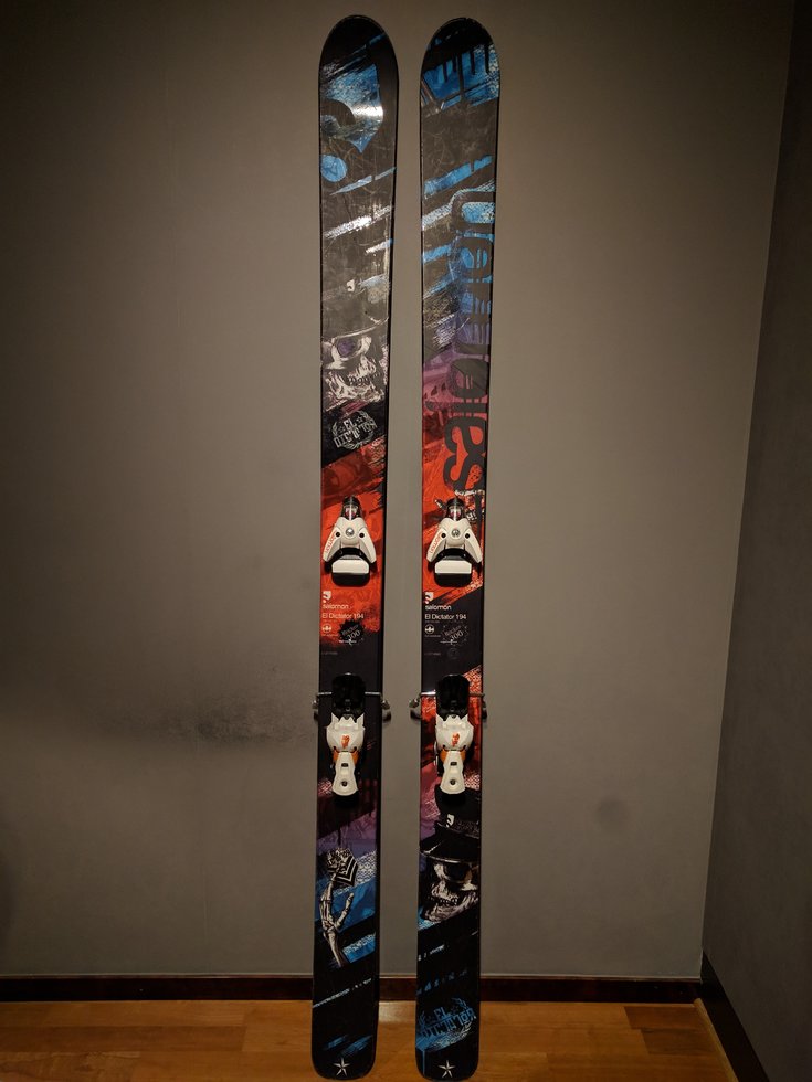 salomon el dictator skis 2012  evo Made to pop The Tip Skis + fixations Salomon El