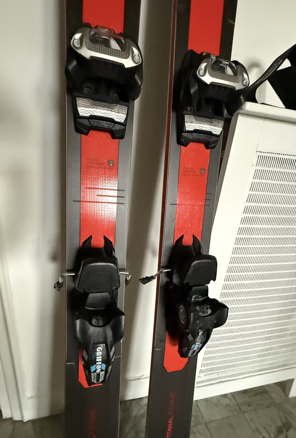 Säljes: Völkl Mantra M5 177 cm + Marker Griffon 13 ID - Freeride