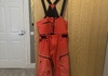 Peak Performance skaljacka (M) + skalbyxor med bib (L) Kläder säljes