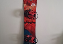 Jones Dreamcatcher splitboard + bindningar skarjärn hudar