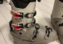 Atomic Hawk Ultra 130, strl: 27,5