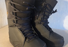 Thirtytwo W's Lashed